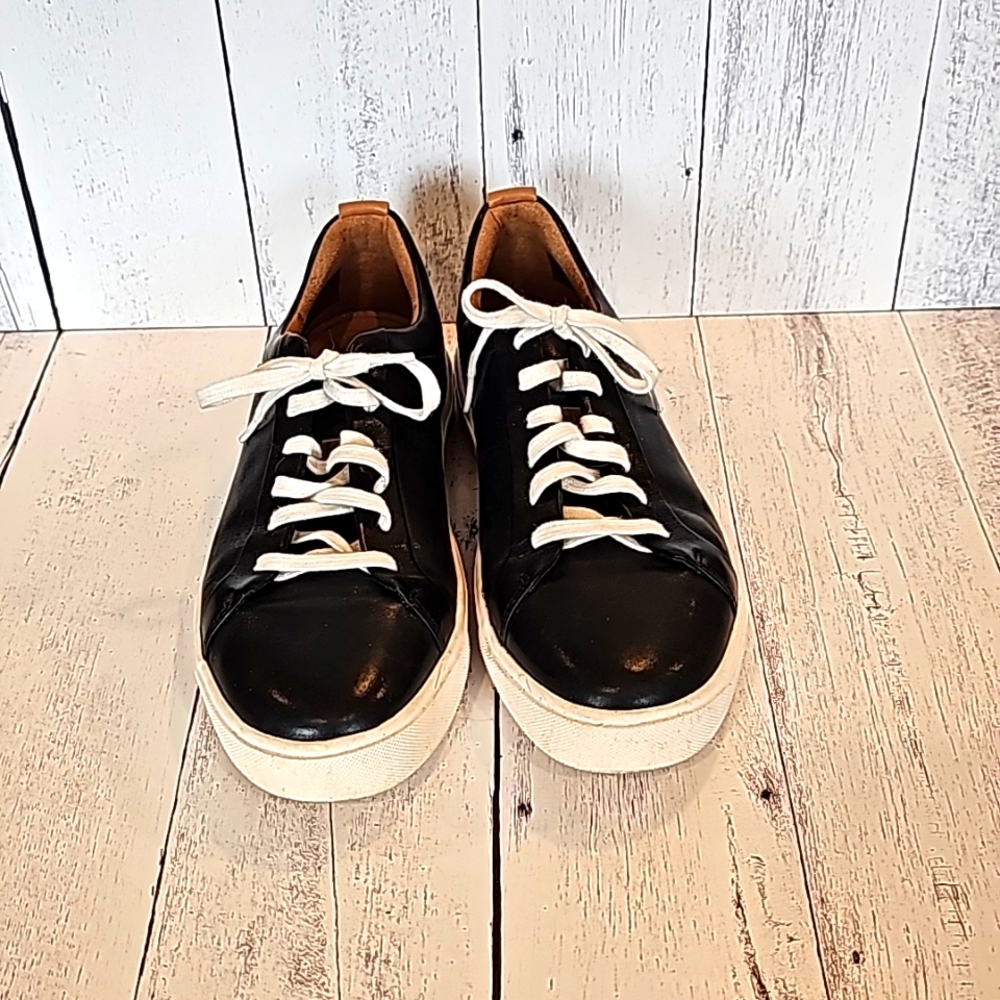 Unstructured By Clarke's  Black  Maui Lace Shoes